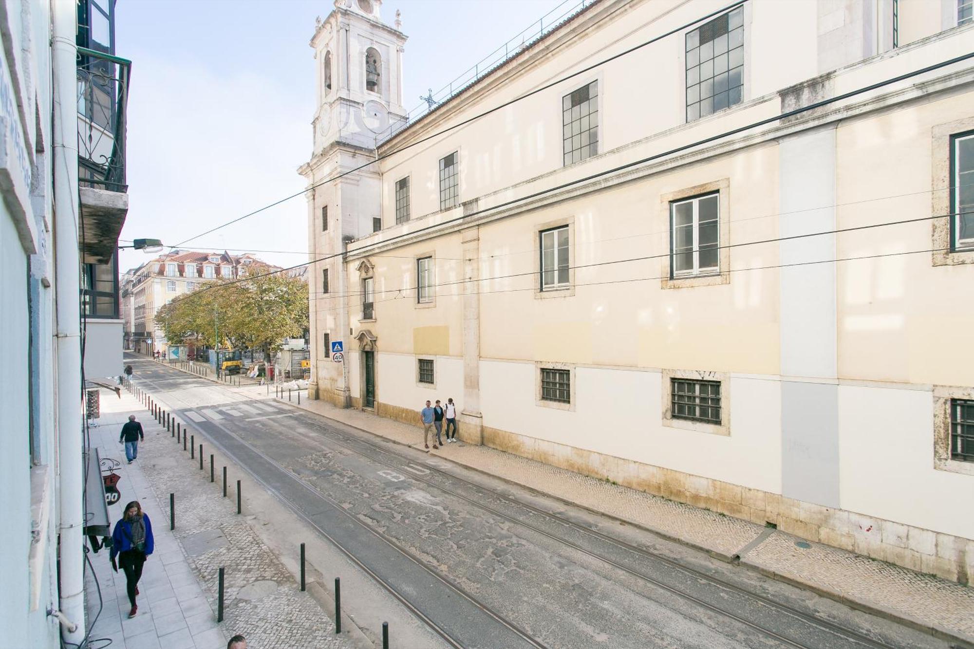 Cozy Apartment In Amazing Location! Lisboa Ngoại thất bức ảnh