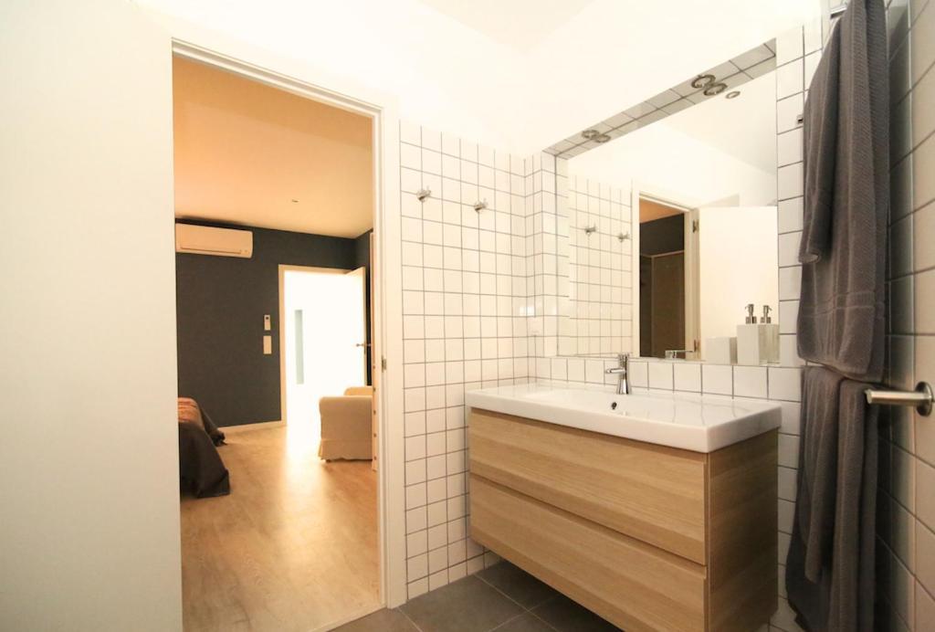 Cozy Apartment In Amazing Location! Lisboa Ngoại thất bức ảnh