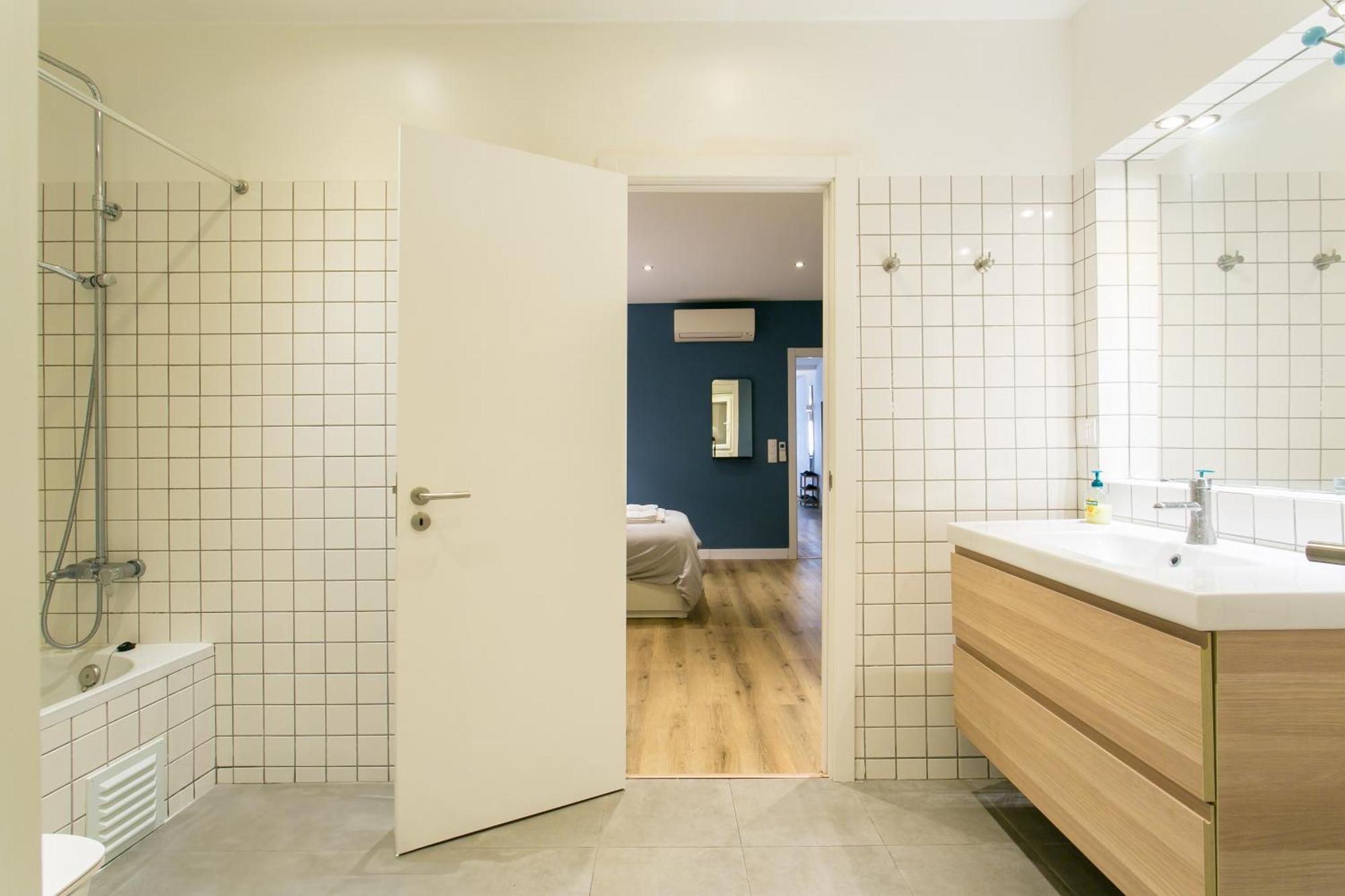 Cozy Apartment In Amazing Location! Lisboa Ngoại thất bức ảnh